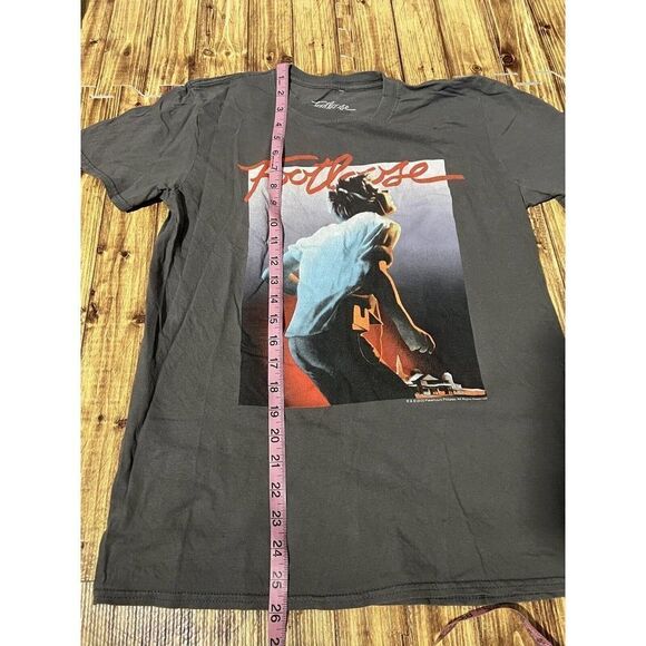 Footloose 2020 Paramount Pictures Gray Graphic T Shirt - Picture 6 of 7